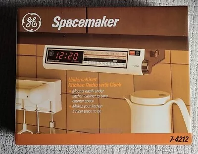 NEW  Vintage GE Spacemaker UNDER CABINET Kitchen AM/FM RADIO W/ Clock 7-4212 • $85