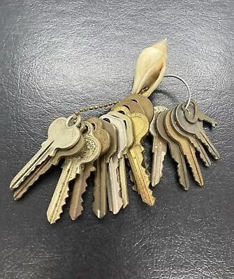 Vintage Keys Yale Ilco Russwin  All Random Lot Of 15 • $17.25