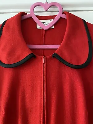 Vintage Mod Red Wool Mini Dress Black Trim 60s Zip Front Round Collar Size 10 • £24.99