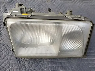 94-95 Mercedes W124 E320 E300 E420 OEM Bosch RIGHT Passenger Side Headlight Lamp • $169