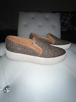 ICHAEL MICHAEL KORS Keaton Logo Slip-On Sneak Size 7 • $6.40