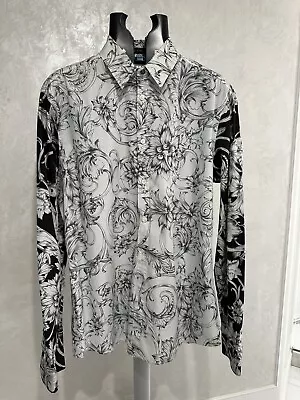 Gianni Versace Men Size 40 IT Shirt With Beautiful Flower Pattern • $250