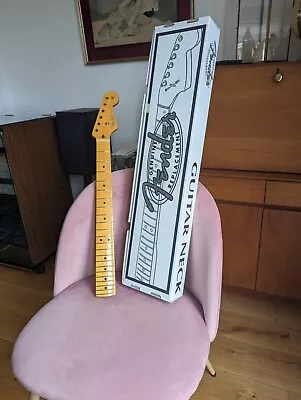 Fender 099-3912-921 American Professional II Stratocaster Neck Maple • £102