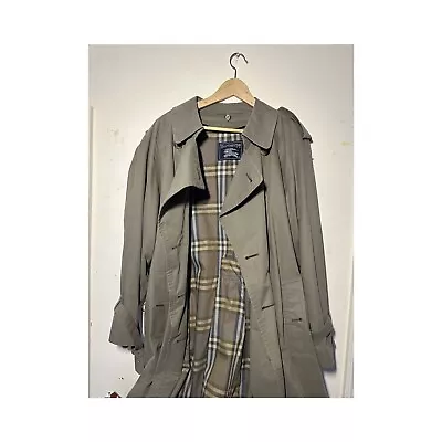 Beautiful Green Mens Burberry Trench Coat 38 S - W/wool Lining For Winter • $350