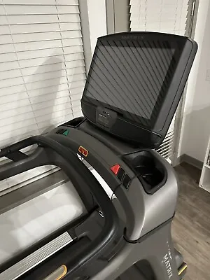 Matrix Treadmill T75 • $4000