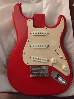 Squier Mini Stratocastor Body. With Functional Electronics And Pick-ups. Red • $50