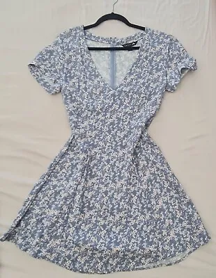 $6 • Buy Rusty Size 10 Floral Dress