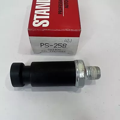 Standard Motor Products Oil Pressure Switch PS258 • $19.99