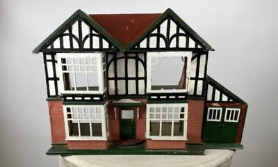 Edwardian 1930s Dolls House • £150
