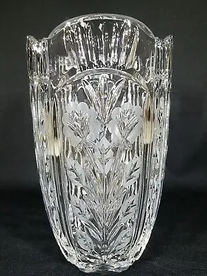 Darlington Crystal Clear Signatures Hand Cut Crystal Glass Flower Vase 8  • $2.99