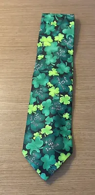 Vintage Hallmark Novelties St Patrick's Day Kiss Me I'm Irish Shamrocks Necktie • $6.99