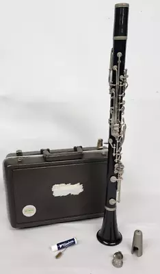 Vintage Bundy Selmer Clarinet Resonite Usa Clarinet In Hard Case Good Condition • $0.99