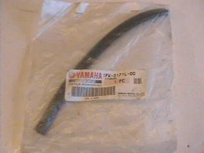 Genuine Yamaha Side Cover Trim Mole 1 Xvs 650 1100 Dragstar Vmax 12 1fk-2171l-00 • $12.14