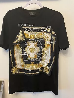 Mens VERSACE Baroque Print Graphic Crewneck T-Shirt Black/Gold  Size Xs • $80