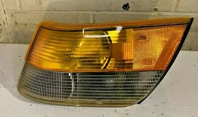 Turn Light Assembly Left Front Saab 900 1987-93  • $45