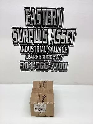 Versa VSG-3521-U-243-D024 3-Way Valve NIB • $299.99