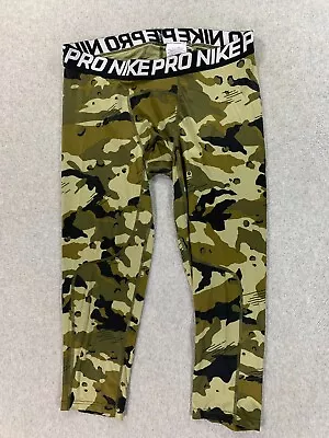 Nike Dri Fit Compression 3/4 Length Camouflage Tights (Men's XL) Green • $22.99