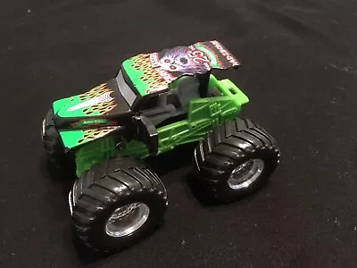 = 2006 Hot Wheels Grave Digger Plastic Monster Jam Toy  Vehicle • $3.71