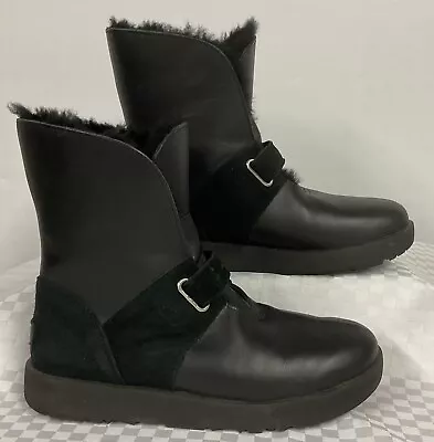 Women’s UGG Boots ISLEY Black Sheepskin Vibram Waterproof NO POMPOM Sz 10 • $49.99