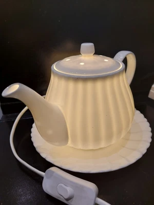 £25 • Buy Laura Ashley Teapot Table Lamp