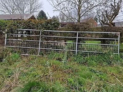 Farm/field Gate 15ft Half Mesh With Spring Bolt • £150