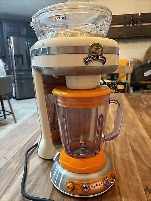 Margaritaville BUFFET HTF ORANGE PREMIUM FROZEN CONCOCTION MAKER BLENDER TESTED  • $59