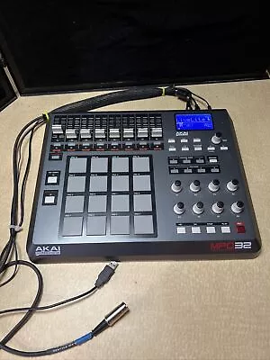 Akai Professional MPD32 USB/Midi MPC Pad Controller • $135.99