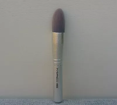 £17.70 • Buy 1x MAC 490SE Pointed Foundation Brush, Travel Size, Brand New!
