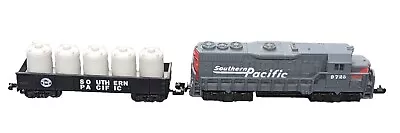 N Scale Model Train Southern Pacific Dummy Locomotive #9725 W/ SP Canister Car.  • $18.90