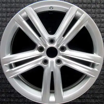 Volkswagen Passat Painted 18 Inch OEM Wheel 2012 To 2015 • $209