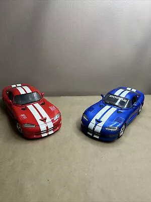 Lot Of 2 1:18 Maisto Dodge Viper GTS Coupe Red W/white & Blue W/white • $32