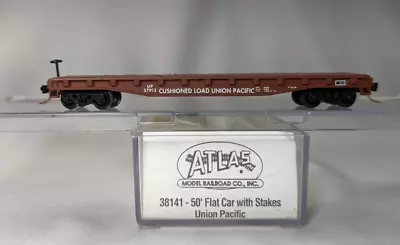 N Scale Atlas # 38141 UNION PACIFIC 50' Flat Car With Spikes UP  57912 • $14