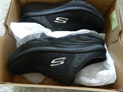 £44.99 • Buy Sketchers D' Lux Walker Calm Aura Relaxed Fit Air Cooled   Size 4  Black NIB
