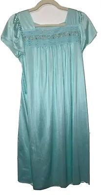 Vntg Vanity Fair Nightgown Mid Length Cap Sleeve Womens M Aqua Lace EUC • $18.99