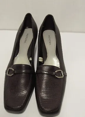 Merona Womens Brown Aletha Style Leather W/Silver Buckle Slip-On Shoes  Sz: 8M • $24.99