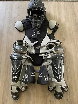 Mizuno Samurai Youth Catchers Gear/Chest Protector Shin Guards & Helmet • $120