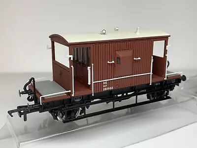 Bachmann 37-527 #260922 - LNER 20 Ton Brake Van Fitted -  NEW • £31.75