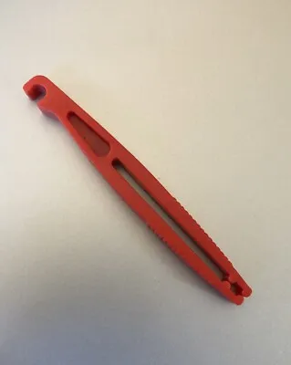 Fuse Puller - Red  **SHIPS FROM USA** • $2.85