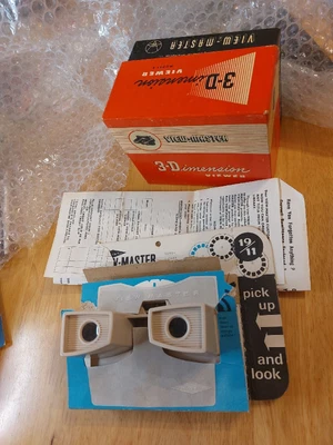 £15 • Buy 1960's Carded Model G  VIEWMASTER Viewer View Master With Free, Working Model E