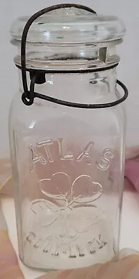 Vintage Atlas Good Luck  4 Leaf Clover Glass Quart Jar W/Lid & Metal Wire Bale   • $12.99