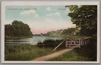 Shooters Hill Pangbourne Berkshire England Vintage Postcard • £5