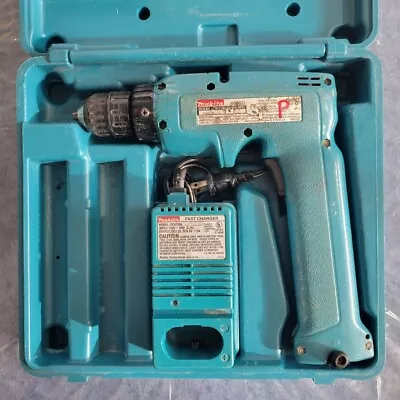 Makita 6095D 3/8  Drill/Driver Kit 9.6 Volt W/Charger & Case For Parts • $9.95