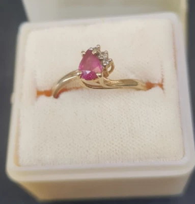 9ct  -375 Yellow Gold Ruby  3 Diamonds  Ring Size UK M US 6-Bargain • $180
