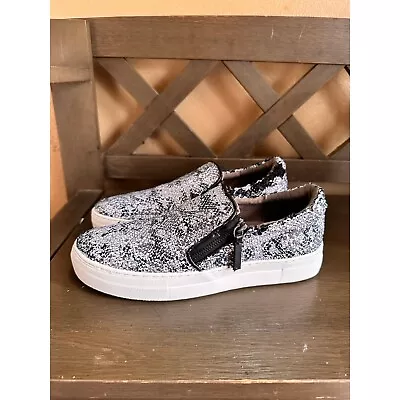 Not Rated Womens Tim Reversible Sequins Zipper Slide On Sneakers Size 9 • $14.25