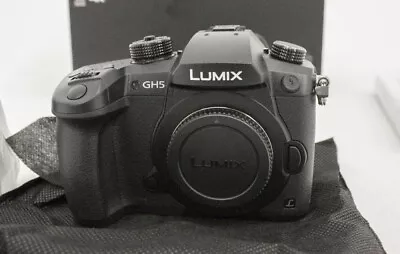 Panasonic Lumix GH5 With 12-60mm F2.8-4 LEICA DG Vario-Elmarit Lens Ef34 • £1399