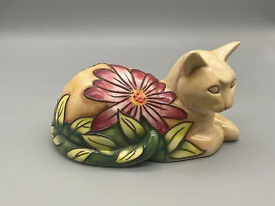 Country Artists Inspiration Ceramic Seated Cat Figurine • £15