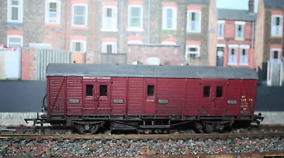Hornby R4347A   BR Maunsell Passenger Break  Van C  No S 657 S / Weathered - VGC • £22