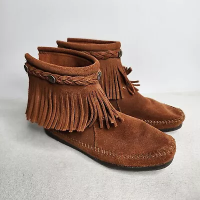 Minnetonka Women's Fringe Leather Ankle Boots Size 6.5 • $9.50