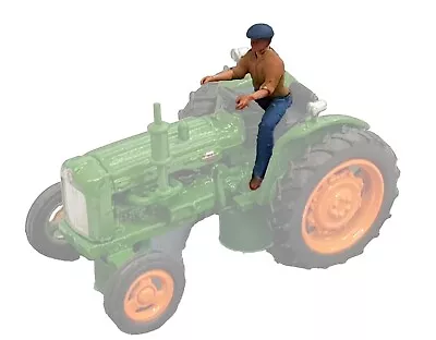 FG11  Tractor Driver Figures (x2) Unpainted O Scale • £7.99