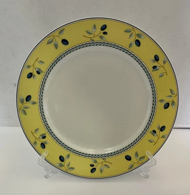 £12.54 • Buy Royal Doulton Blueberry Pattern Luncheon Salad Plate Yellow Trim Blue 